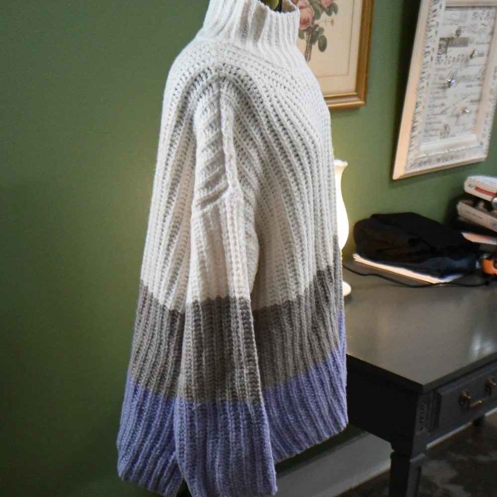 Ann Taylor Colorblock Turtleneck - Picture 2 of 4